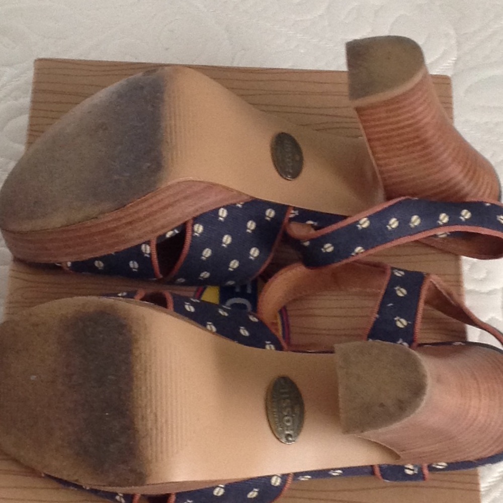FOSSIL heels - Picture 7 of 8